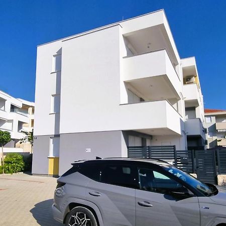Nova Excellence Appartement Novalja Buitenkant foto