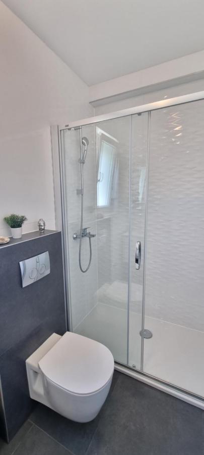 Nova Excellence Appartement Novalja Buitenkant foto