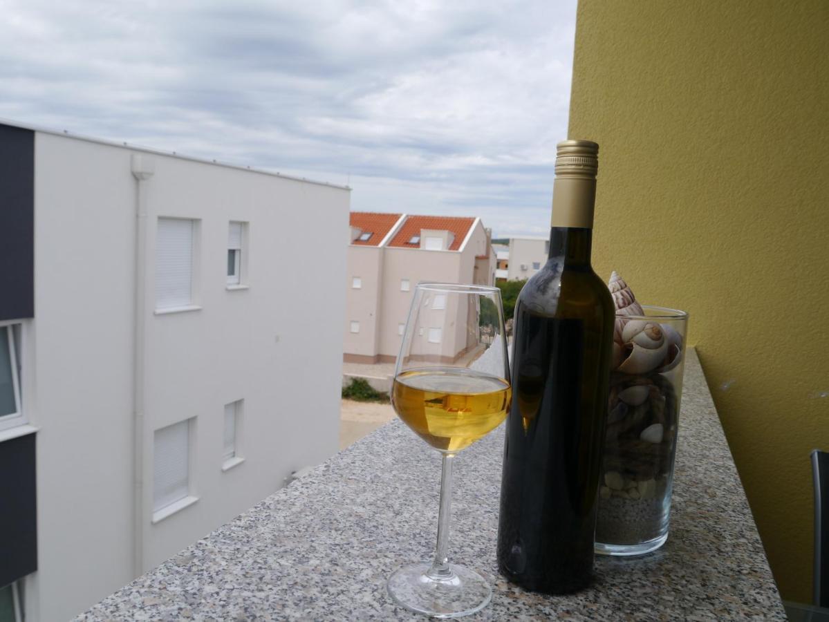 Nova Excellence Appartement Novalja Buitenkant foto