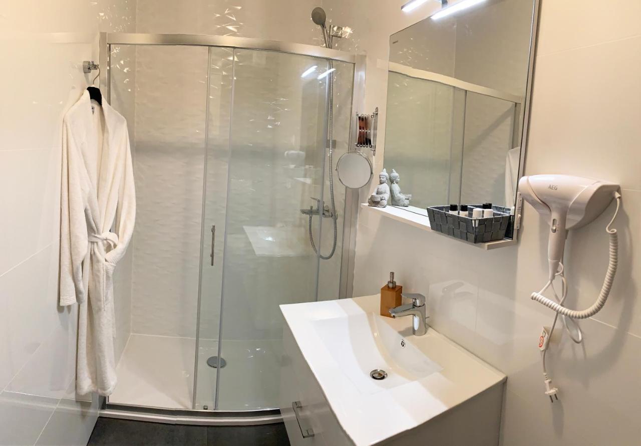Nova Excellence Appartement Novalja Buitenkant foto